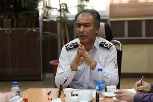 ۱۶ اپراتور با ۶۰ خط در 