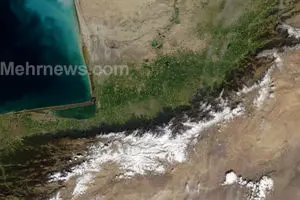 آمادگی برای برقراری ارتباطات ماهواره‌ای در مناطق سیل زده