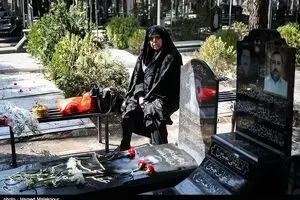 امشب درهای بهشت زهرا(س) تا صبح باز است