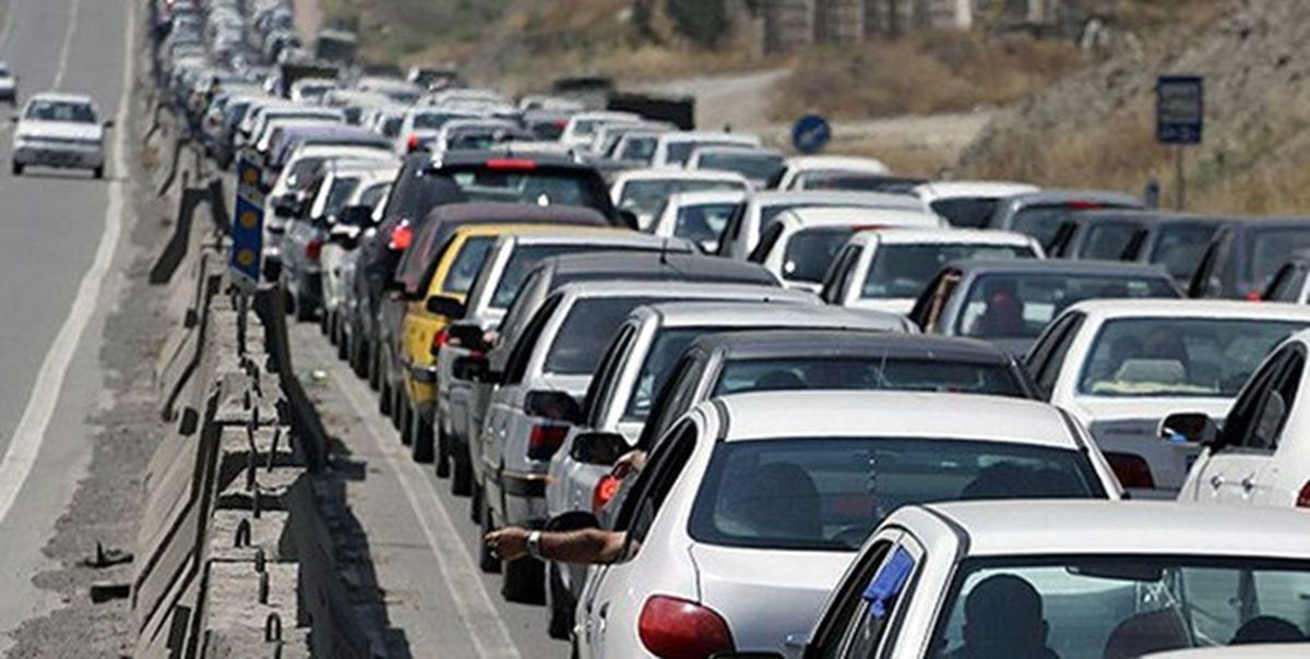 ترافیک سنگین در محورهای خروجی تهران/ اعلام چگونگی دریافت اطلاعات از وضعیت جاده‌ها