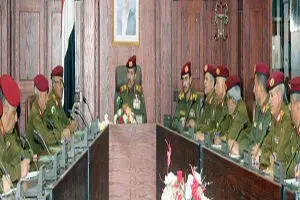وزیر دفاع یمن: سال پنجم مقاومت مردم، سال پیروزی‌های بزرگ است