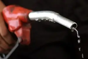 شکستن رکورد تاریخی مصرف بنزین در ایران/ سوخت رسانی بدون مشکل در حال انجام است