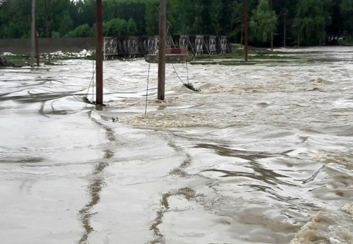 سیل آق‌قلا موجب اختلال در شبکه ارتباطی شده است