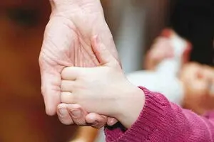 متقاضیان «فرزندخواندگی» باید چه شرایطی داشته باشند؟