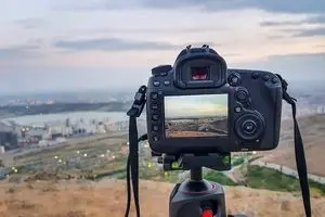 مظنه فروش سه پایه و تک پایه دوربین چقدر است؟