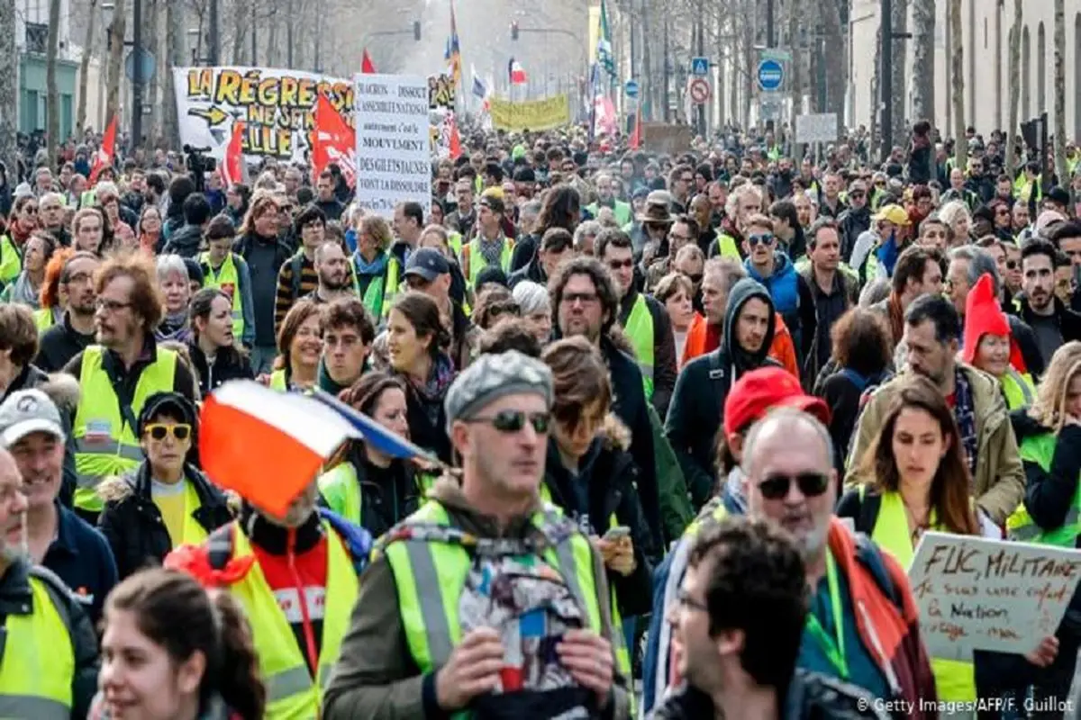 بیش از ۵۰ تن از جلیقه زردها بازداشت شدند