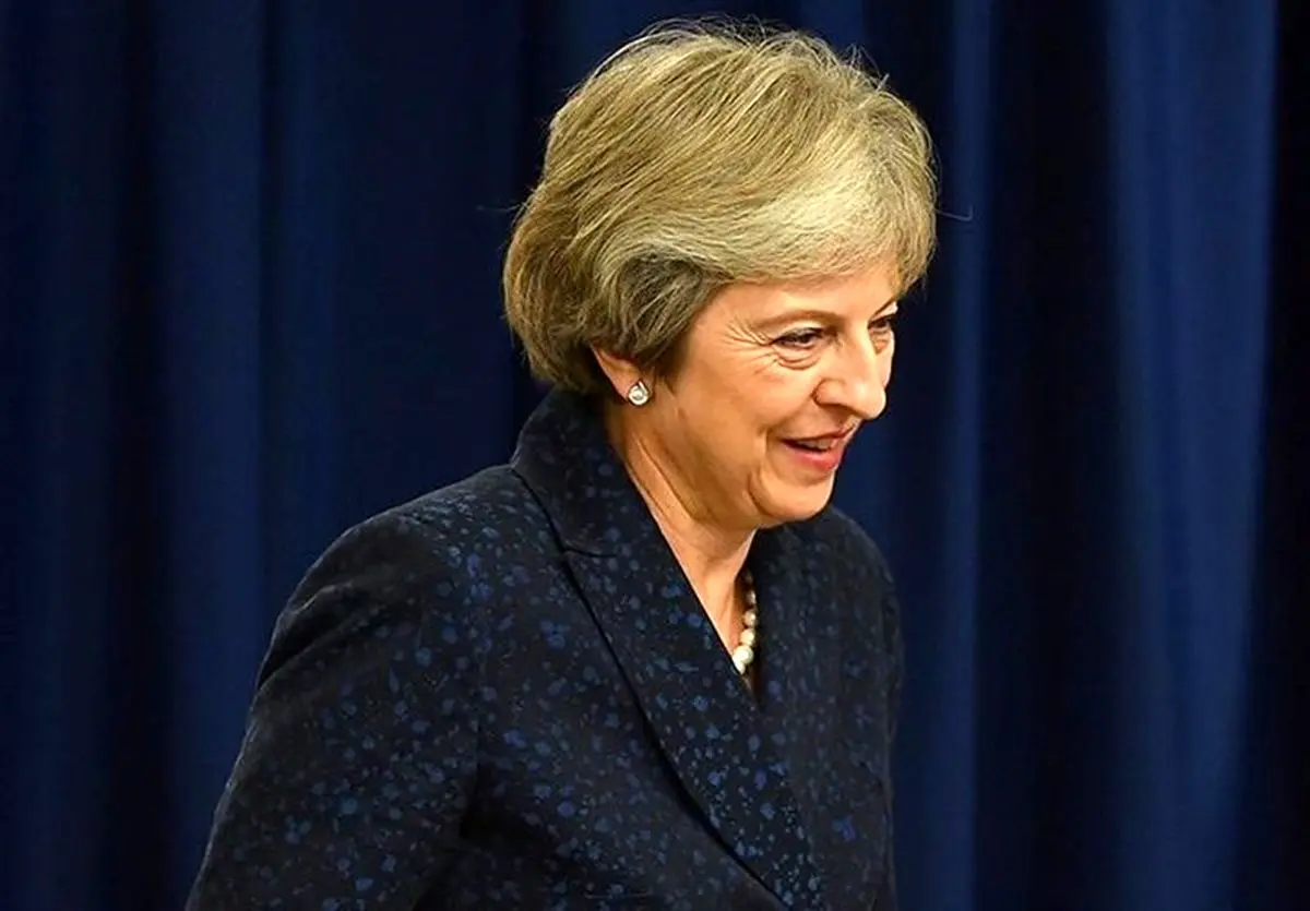 ساندی تایمز خبر داد: توطئه کابینه انگلیس برای برکناری نخست وزیر