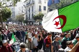 اپوزیسیون الجزایر خواستار کناره‌گیری بوتفلیقه شد