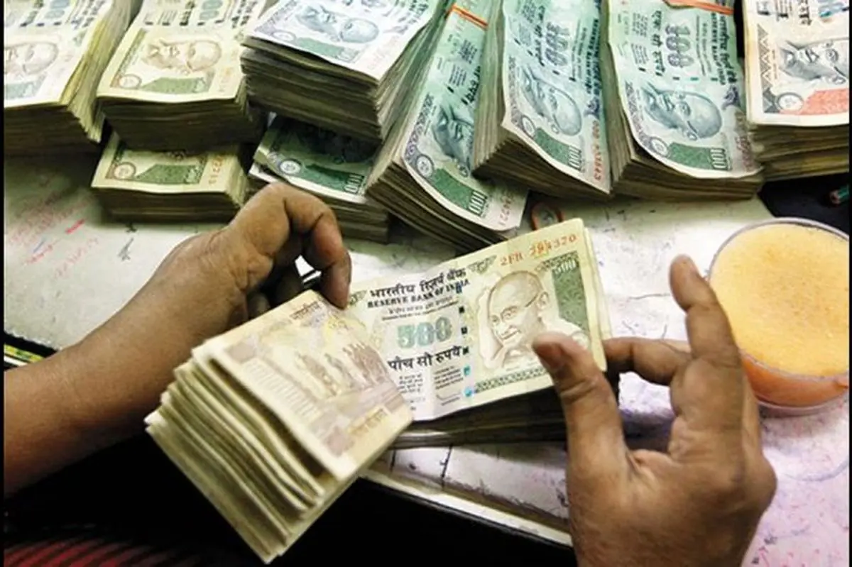 روپیه هند از بدترین عملکرد آسیا به بهترین عملکرد رسید