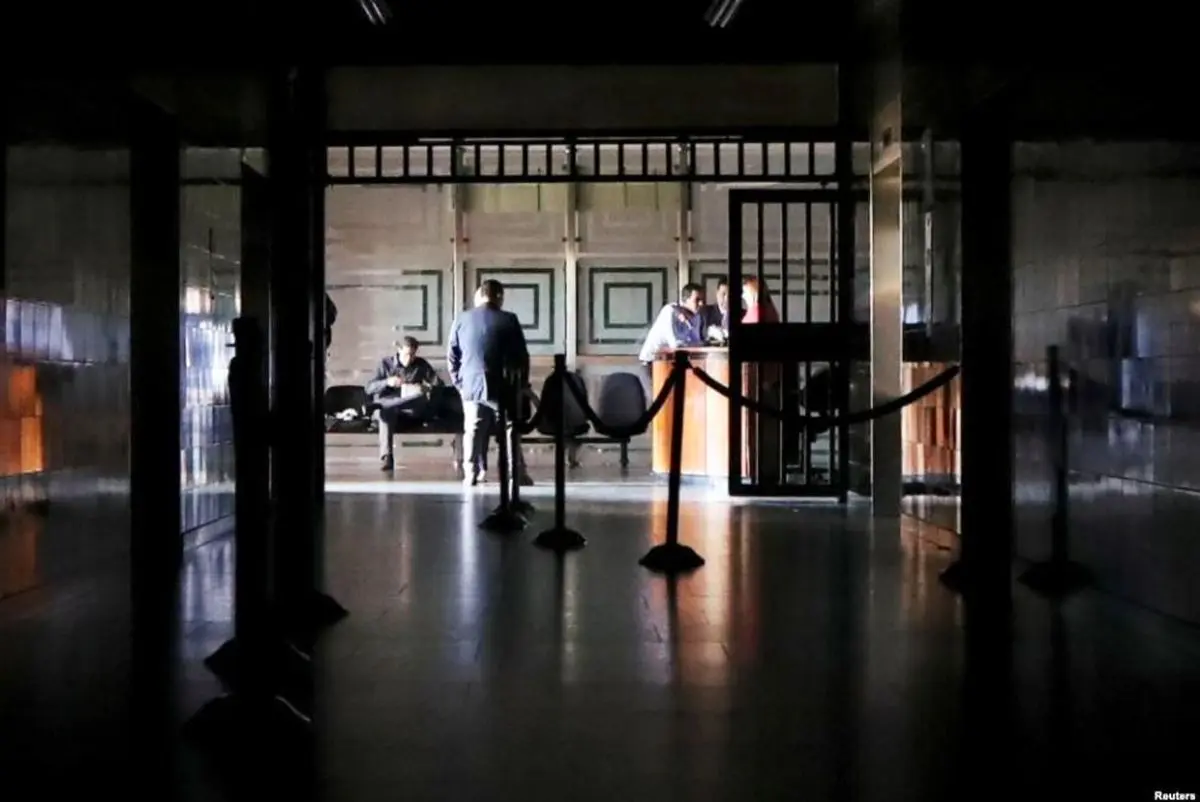 علت قطعی برق در ونزوئلا ناشی از حمله به سیستم برق رسانی این کشور اعلام شد