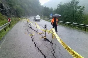 پنج جاده کشور بازگشایی شد
