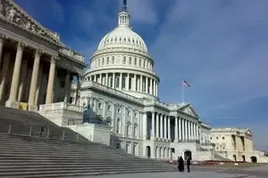 مجلس نمایندگان آمریکا از لغو وضعیت فوق العاده ترامپ بازماند