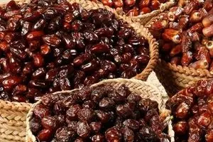 قیمت خرما ۳ برابر نرخ واقعی است/ قیمت هر کیلو خرما ۳۰ هزار تومان