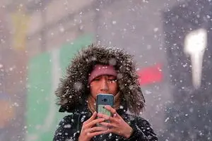 چرا سرما می‌تواند تلفن همراهتان را خاموش کند؟