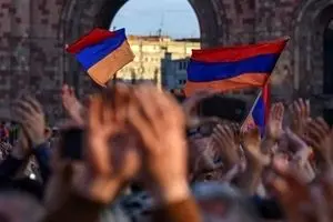 کارشناس روس: صحبت از رفاه در ارمنستان که فساد در آن همه‌گیر است بی معنی است