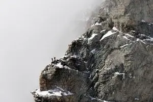 امروز و فردا کوهنوردی نکنید