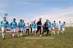 گزارش تمرین استقلال| سرگردانی خبرنگاران و بیرون کردن افراد کنار زمین توسط شفر/ تمرین اختصاصی صیادمنش