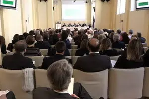 ایتالیایی ها تحریم های آمریکاعلیه ایران را نامشروع می دانند