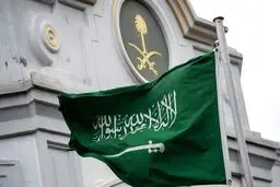 عربستان سه فعال زن زندانی را به صورت موقت آزاد کرد