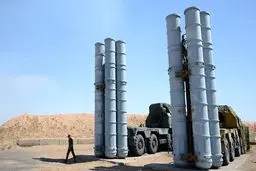 استقرار سامانه دفاع موشکی اس ۳۰۰ در پایتخت ونزوئلا