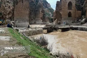 جزییات وام‌های ارزان قیمت و بلاعوض دولت به سیل‌زدگان لرستان