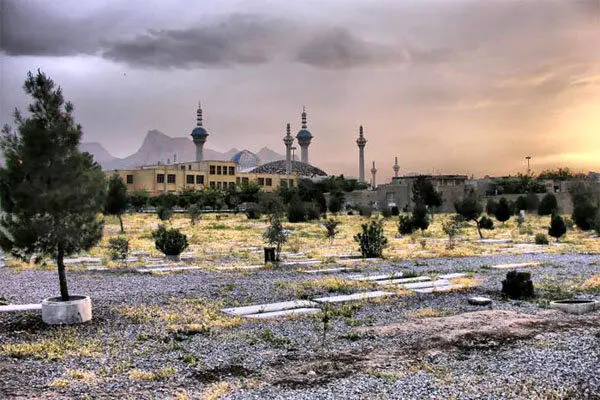 «تخت فولاد» میراثی که بر باد می‌رود+گزارش تصویری