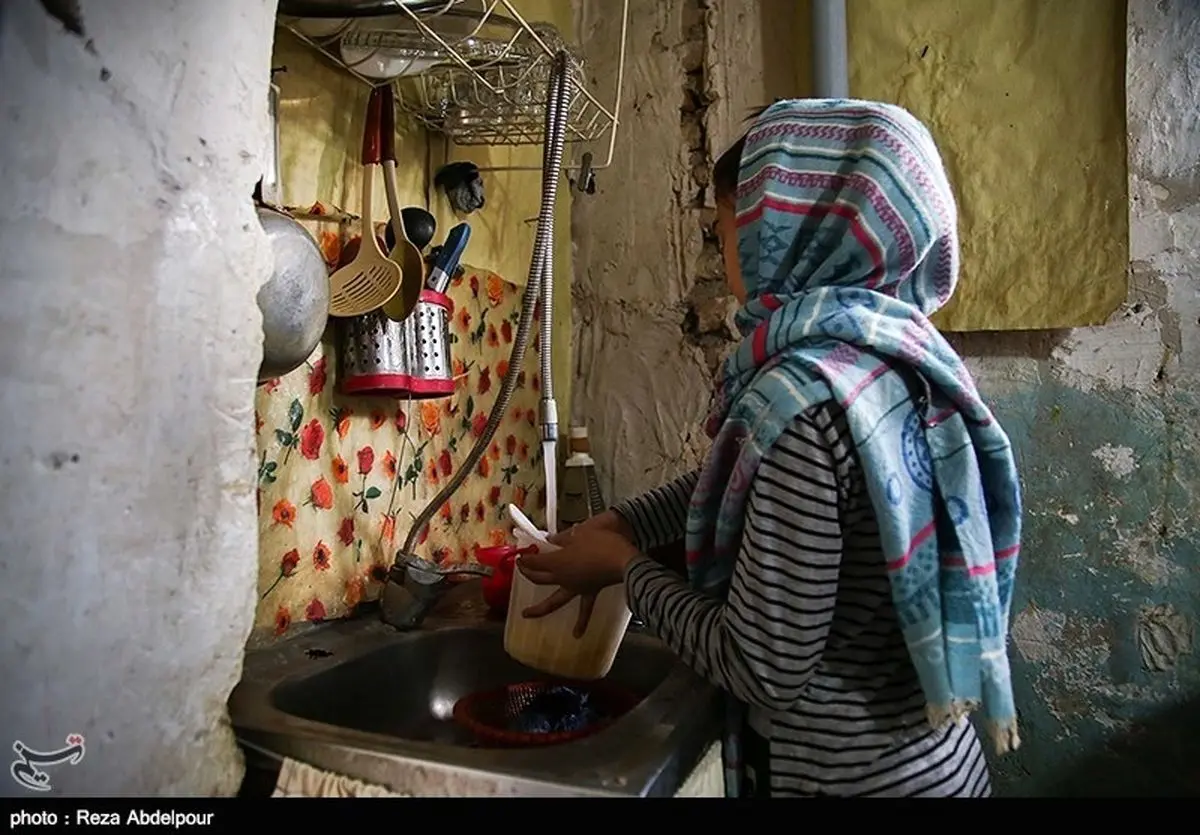 آیا در جمهوری اسلامی به‌خاطر تورم فقیرتر شده‌ایم؟ + آمار