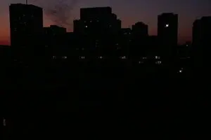 خاموشی میدان تاریخی حسن آباد و حر در ساعت زمین