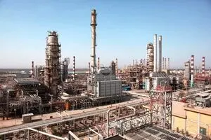 صنعت پالایش نفت در سال ۹۷؛ ایستاده بر قله موفقیت