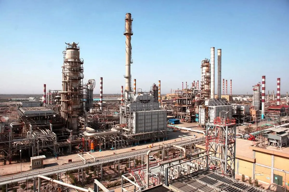 صنعت پالایش نفت در سال ۹۷؛ ایستاده بر قله موفقیت