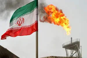 آمریکا معافیت تحریمی ۴ کشور را برای خرید نفت ایران تمدید می‌کند