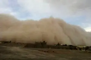 طوفان در نایین اصفهان؛ آماده‌باش کامل اورژانس