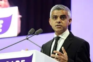 شهردار لندن از گستردگی اسلام ستیزی در حزب «می» انتقاد کرد