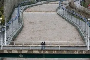 پل کن آسیب ندیده است