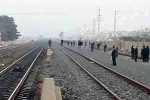 ریزش کوه قطار تهران-اهواز را متوقف کرد