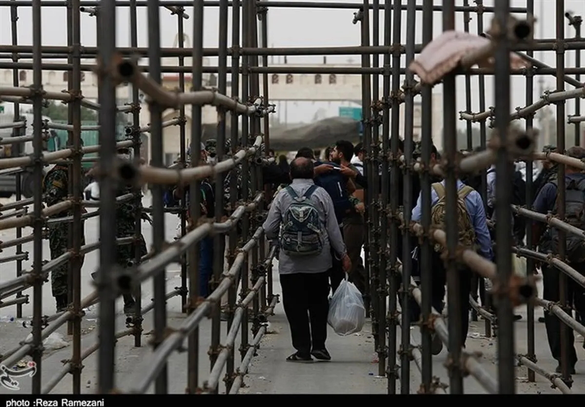 تردد زائران عتبات از مرز مهران بدون مشکل در حال انجام است
