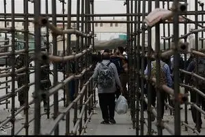 تردد زائران عتبات از مرز مهران بدون مشکل در حال انجام است