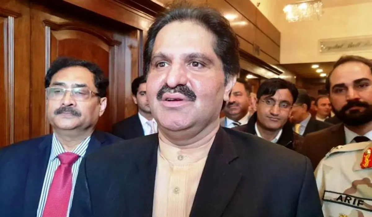 وزیرمبارزه با مواد مخدر پاکستان توسط مهاجمان مسلح زخمی شد