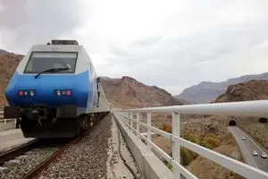 اختصاص قطار فوق العاده و افزایش ظرفیت قطار‌ها در مسیر ریلی اهواز