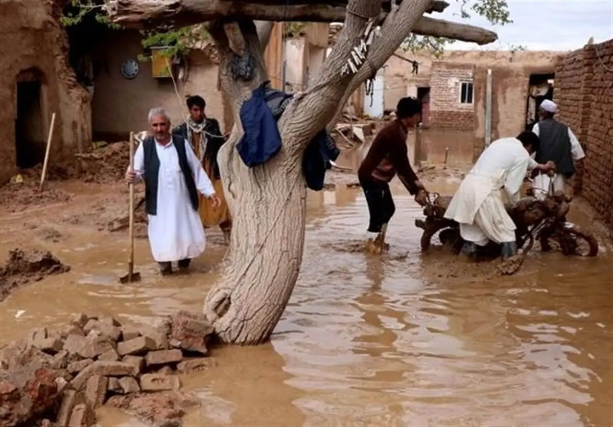 سیل در افغانستان به ۱۶۳ هزار نفر آسیب رسانده است