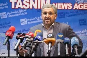 هدف دشمن تضعیف تولید داخل است