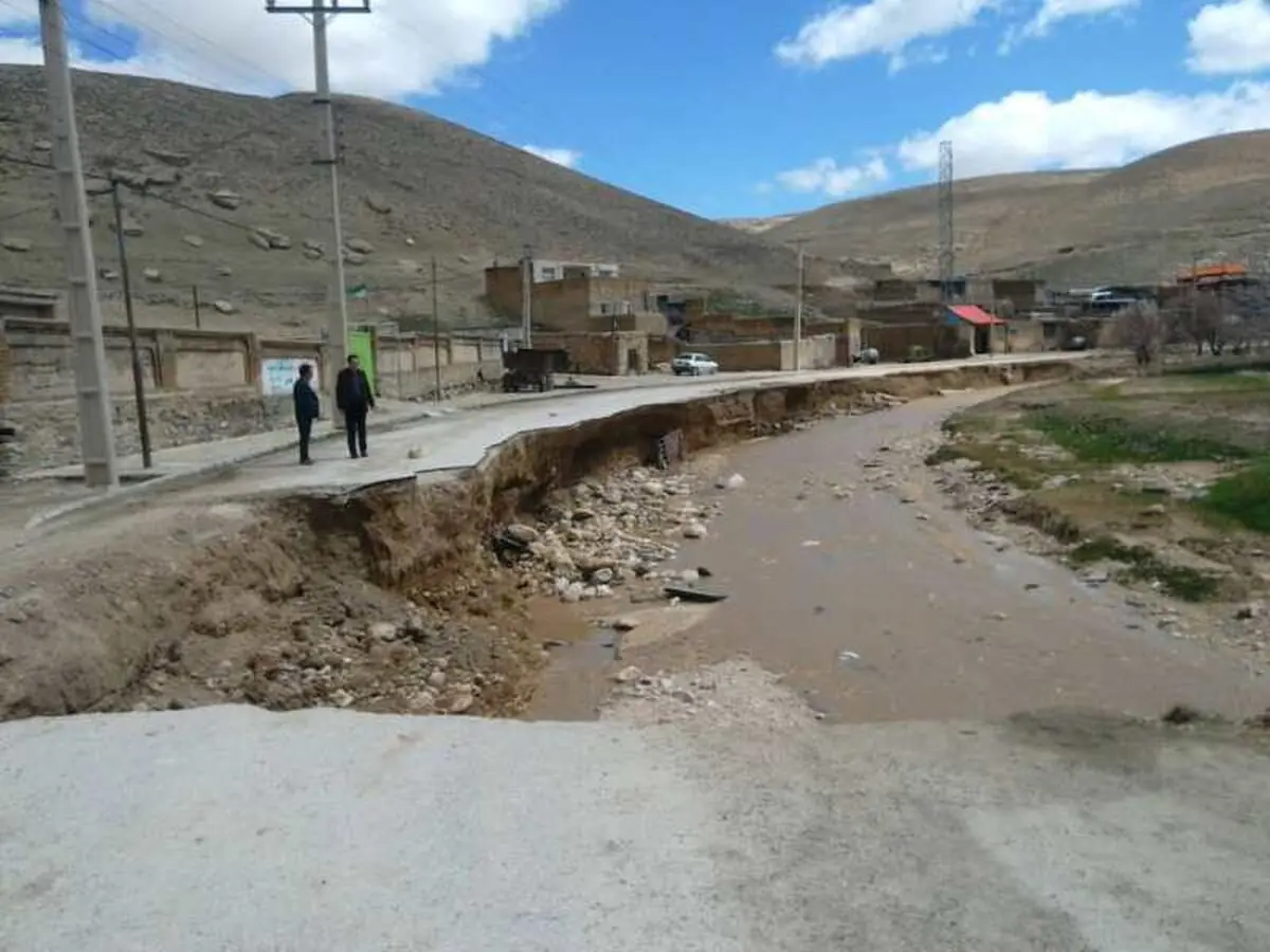 راه های روستایی فامنین همدان بازگشایی شد