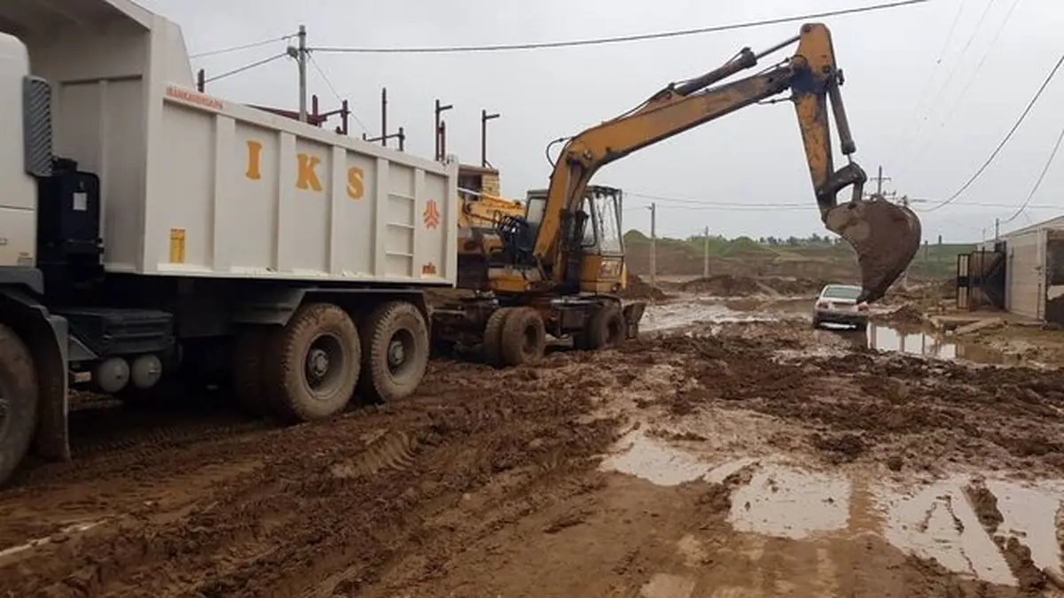 ماموریت شهرداری تهران برای پاکسازی ۶۰۰ خانه سیل‌زده پلدختر