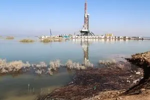 سیل باعث توقف یا افت تولید میدان های نفتی مشترک با عراق نشد
