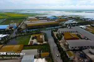 میزان خسارت سیلاب به واحدهای صنفی در حال بررسی است