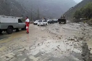 بازگشایی محورهای روستایی شهرستان الیگودرز تا ۴۸ ساعت آینده