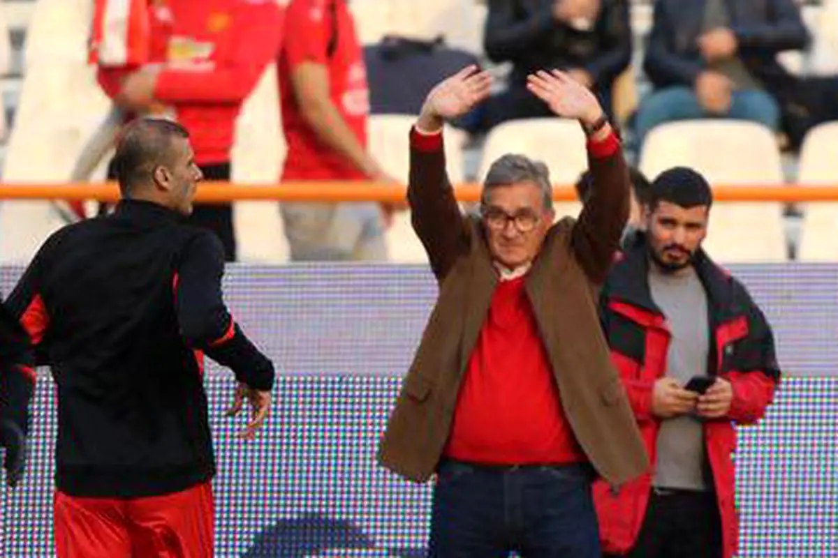 برانکو در تمرین ذوب آهن حاضر شد