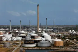 تقاضای پالایشگاه‌های نفت برای عرضه بیشتر اوپک پلاس