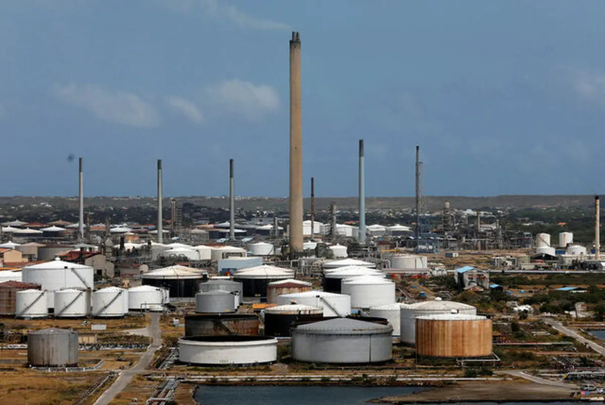 تقاضای پالایشگاه‌های نفت برای عرضه بیشتر اوپک پلاس