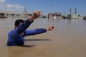 واریز کمک معیشت ۵۰۰ تا یک میلیون و ۵۰۰ هزار تومانی به حساب مددجویان سیل‌زده/ امکان برداشت از امروز